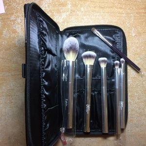 IT BRUSHES FOR ULTA Basics Airbrush - 5pc Set